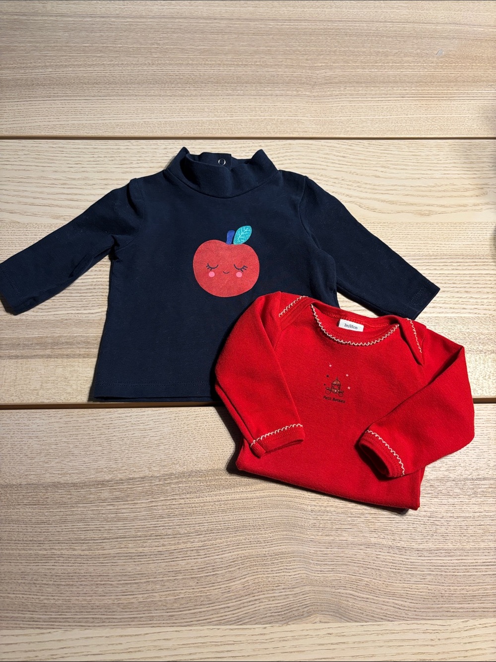 Navy Long-Sleeve Kids Tee with Red Apple Graphic